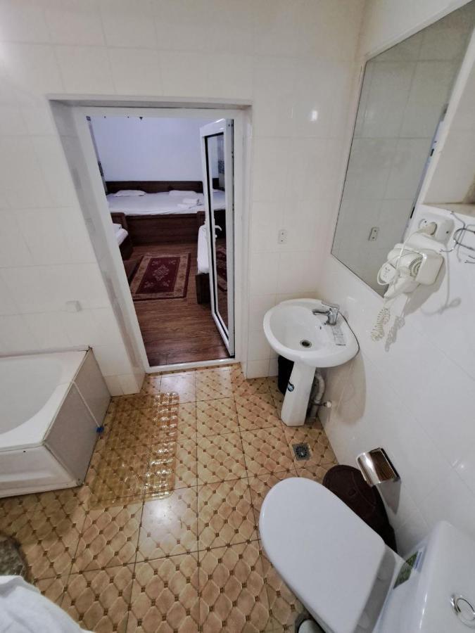 Ohun Caravan Sarai XIX Bukhara Exterior foto